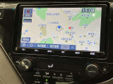 純正ナビを装備。タッチパネル式で使いやすく、お出かけもラクラクです。