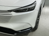 LEDヘッドライトは、点灯の瞬間から最大光量を発揮し、突然暗くなるトンネルなどでの安定感を高めます。