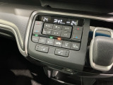 フロント両席にはシートヒーターが付いています!寒い日に便利な装備ですね。
