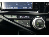 ★エアコンはオートタイプが装着済みです!オートモードにしておけば、車内温度を設定するだけで風の料や吹き出し口の切り替えを機械が行ってくれます!一年中快適な環境を作れますよ♪