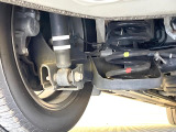 お車を安心してお乗りいただく為には、足回りの定期点検が欠かせません。サービスサポート(有償保証)では無料点検もご提供しており、安心のカーライフをお過ごしいただけるサポート体制が整っています。