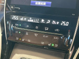 【シートヒーター&ベンチレーション】夏場は涼しい風でお尻や背中の熱やムレを防ぎ、冬はエアコンよりも早く温まってポカポカに!季節を問わず快適に過ごせます。