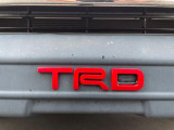 【TRDエアロ】人気のTRDエアロを装備!クルマの外観がよりスタイリッシュになり、街中で存在感あふれる1台に♪将来買い替える時にもリセールに影響しやすく、価値ある人気の装備です!