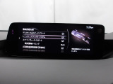 ハンドル操作をアシストすることにより車線からの逸脱回避を支援します。
