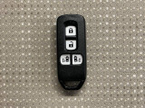 スマートキーです!ドアの施錠・解錠・エンジンの始動がスムーズで大変便利です!