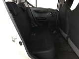 軽なのにゆとりある広々とした車内空間は、ドライブを始め買い物やレジャーなど、幅広く活躍します。一人でもみんなとでもお出かけを楽しみましょう!