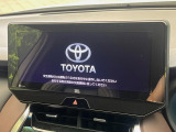 【12.3インチワイドナビ】高級感とインパクトのある大型ワイドナビを装備。各種オーディオ操作はもちろん、横長ワイド画面でのマップ2分割表示など、利便性も高いナビです♪