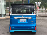 後退時ブレーキサポート、後方誤発進抑制機能を搭載。駐車場でのバック駐車や車庫入れも安心です。