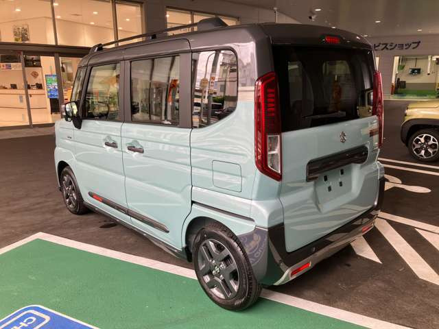 【中古】 美しき奇跡 スズキ スペーシアギア ハイブリッド(HYBRID) XZターボ 4WD の中古車