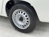 タイヤサイズは155/80R14(88/86N LT)!残り溝は5ミリ程度です!