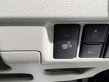 運転席シートヒーターで冬には安心です