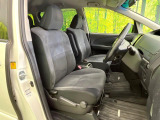 運転席シート廻りは使用感も少なく、良好な状態となっています。前オーナー様が丁寧に使っていたことがよくわかりますね。
