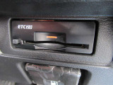 『ETC2.0』を装着しています♪♪ 有料道路での料金所の手間を省いて運転に集中できます♪♪ 車から離れる時はカードの抜き取りをお忘れなく♪♪