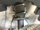 お車を安心してお乗りいただく為には、足回りの定期点検が欠かせません。サービスサポート(有償保証)では無料点検もご提供しており、安心のカーライフをお過ごしいただけるサポート体制が整っています。