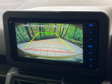 【バックカメラ】駐車時に後方がリアルタイム映像で確認できます。大型商業施設や立体駐車場での駐車時や、夜間のバック時に大活躍!運転スキルに関わらず、今や必須となった装備のひとつです!