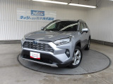 トヨタセーフティセンス搭載!SUVらしいタフさと洗練されたインテリアや上質な室内空間を兼ね備えた人気のRAV4!優れた安全性能や燃費性、実用性など必見です!ナビ・リアカメラ・パワーバックドアなど装備!