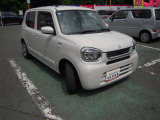 広々とした車内空間に優れた燃費性能。更にデザインも上質で人気のお車です!