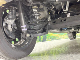 お車を安心してお乗りいただく為には、足回りの定期点検が欠かせません。サービスサポート(有償保証)では無料点検もご提供しており、安心のカーライフをお過ごしいただけるサポート体制が整っています。