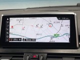 ●純正ナビ:一体感のあるナビは、高級感ある車内を演出してくれます。オーディオ機能も充実しておりますので、運転もより楽しめます♪