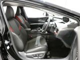 運転席・助手席ともにシートヒーター&シートクーラー付きで、運転席はパワーシートとなって居ります!