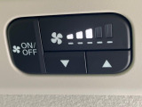 【サーキュレーター】エアコンの風を後部座席まで届けてくれ、広い車内空間でも素早く快適な温度になります♪真夏や真冬に便利な機能です。