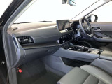 見通しのよいすっきりとした視界で、誰でも運転しやすいです。運転のしやすさは疲れにくさにも繋がりますよ♪