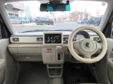 フロントガラスも広く視界が良くて運転しやすいです!!