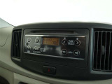 純正CD/AM/FMオーディオを装備しています。