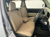 車を運転する際には運転席の存在は欠かせません。しっかりチェックしたいポイントですね。