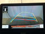 バックガイドモニターで、後方を確認しながら安心して駐車することができます。運転初心者も熟練者も必須の機能ですよ!