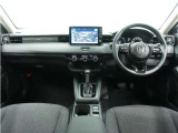 ◆視界広々で非常に運転しやすくロングドライブでも疲れを感じさせないすっきりとまとまったインパネ周りです。