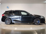 BMWでは重量配分にもこだわりがあり、FRモデルでは50:50とFFモデルでも60:40と前後の重量バランスにこだわり、軽快なハンドリングを実現しております。