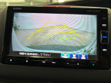 【バックカメラ】リバースにするだけで映ります、後方の安全確認や、狭い駐車場での車庫入れ、雨の日や夜間など視界の悪い時に便利です!安全にバックする為には欠かせない装備です。