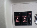 両側電動スライドドアのスイッチ付です。車内からもスイッチひとつで楽にドアの開閉が可能です。電動なので開閉時に力を使う必要がなく、半ドアになることもありません!
