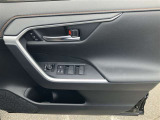 各種スイッチです
