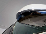 【BMWミラー】視認性の高いスタイリッシュなミラー。自動防眩機能も付いており夜間のドライビングをサポートします。