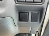 電動リモコンミラー(助手席)がついてとっても便利です。!!!