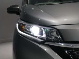 ヘッドライトはLEDなので自分からはもちろん、相手からも視認しやすくなっています。