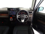視界良好、操作しやすい運転席です。