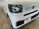 【LEDヘッドライト】悪天候や夜間走行時も良好【LEDヘッドライト】悪天候や夜間走行時も良好な視界を確保し安心して運転できる高輝度LEDヘッドライトを装備!点灯速度が早く、消費電力も抑えられています。