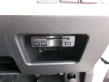ETC車載器を装備しています。高速道路の料金所もストレスなく通行できます。