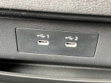 USBソケットはCを2口装備