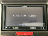 社外メモリーナビ付きです!CD・DVD再生、フルセグTV視聴、ミュージックサーバー、Bluetooth接続可能です!