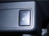 運転席シートヒータースイッチ