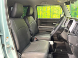 運転席シート廻りは使用感も少なく、良好な状態となっています。丁寧に使われていたことがよくわかりますね。