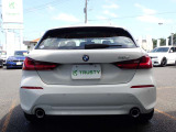 第二展示場にも多数のBMWをラインナップ!ご来店の際はBMW本店(厚木市下荻野140-1)に一度ご来店ください!☆関東運輸局認証工場 自動車分解整備事業2-6030☆プッシュプル式板金塗装ブース完備☆