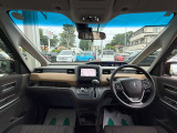 インパネ周りのお写真です。 視界が広く運転もしやすくなっております♪