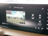 車の運転に前後ドライブレコーダー付き、もしもの時安心です。