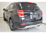 BUBUならではの内外装の手入れ、自社工場による納車前点検では100項目に及ぶ法定点検に基づいた内容の点検整備とコンピューター診断を実施。 『点検整備記録簿』を発行し、丁寧にご説明差し上げます。