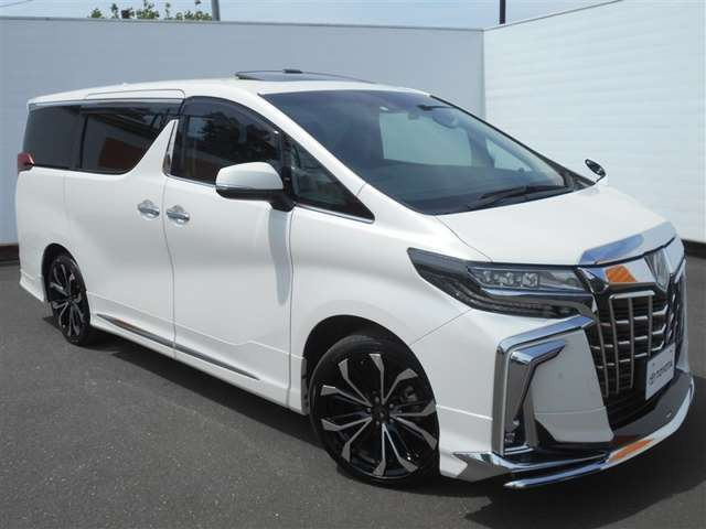 トヨタ アルファード ハイブリッド 2.5 SR Cパッケージ E-Four 4WD の